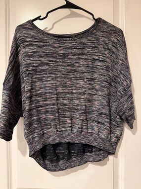 Cropped Marled Knit Dolman Sleeve Top in Heathered Gray with Pink Flecks